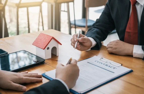 Страхование как защита от соседей